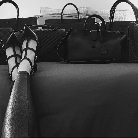 It’s Emilie! - Picture 4 of 7